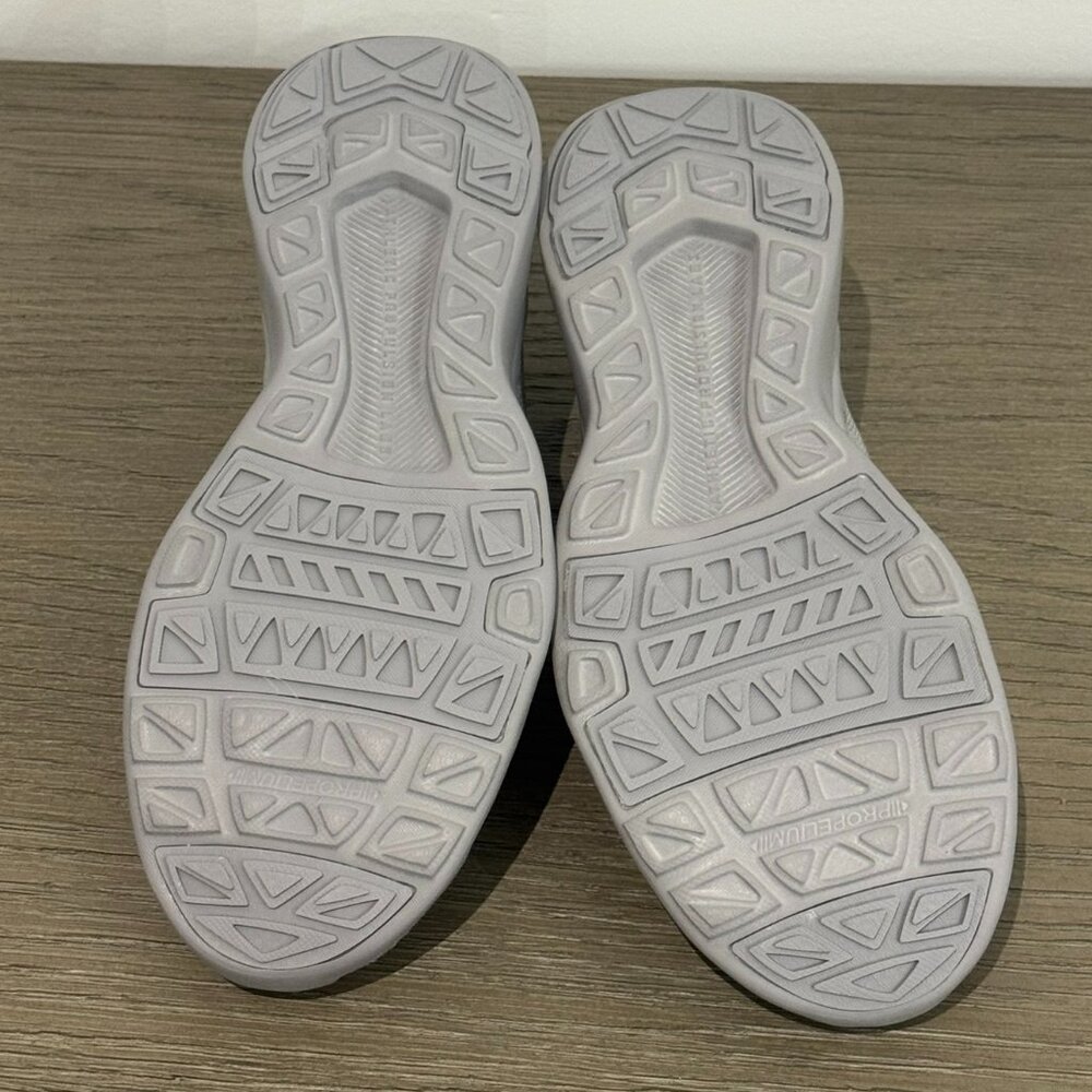 APL Women's TechLoom Wave Grey Sneakers - Size 8 - NEW! - Picture 7 of 7